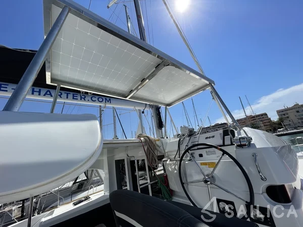 Lagoon 40 - Yacht Charter Sailica