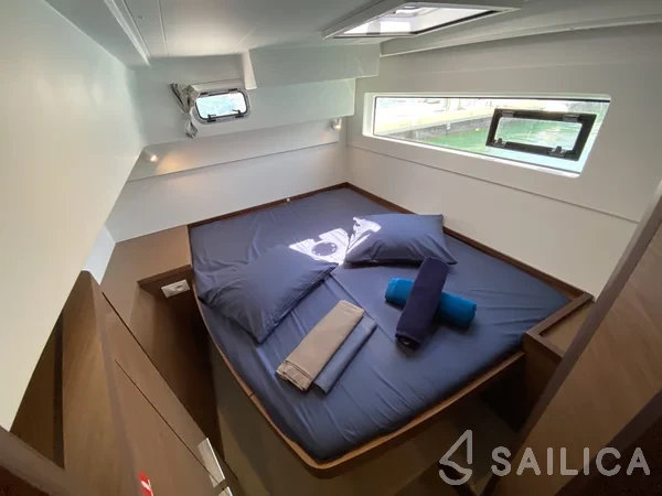 Lagoon 40 - Yacht Charter Sailica