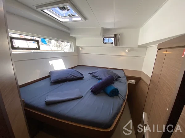 Lagoon 40 - Yacht Charter Sailica