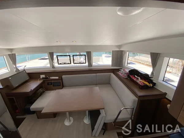 Lagoon 40 - Yacht Charter Sailica