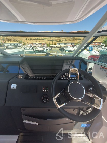 Windy 31 Zonda - Yacht Charter Sailica