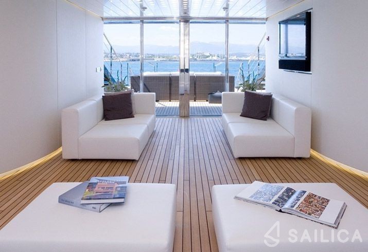 Rodriguez 132 - Yacht Charter Sailica
