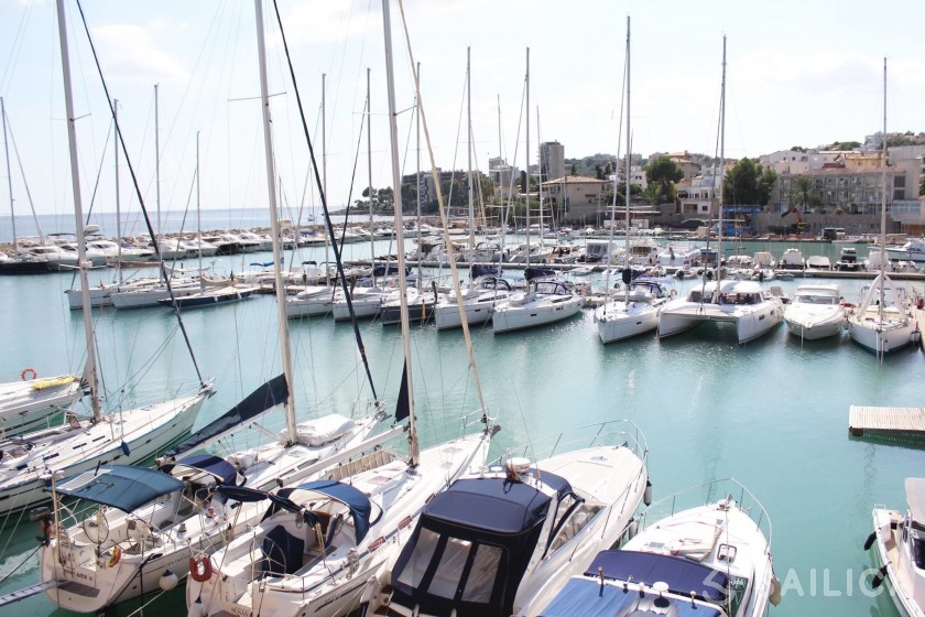 Rodriguez 132 - Yacht Charter Sailica