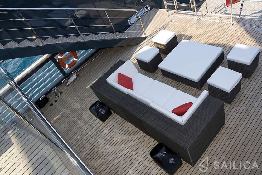 Rodriguez 132 - Yacht Charter Sailica