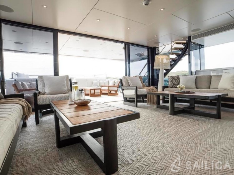 Heesen 51 - Yacht Charter Sailica