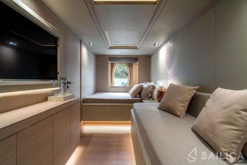 Amels 253 - Yacht Charter Sailica