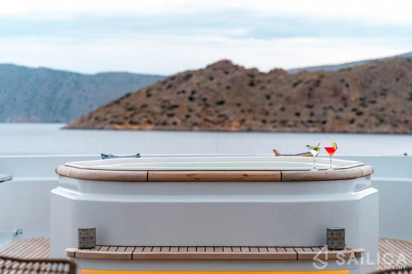 Amels 253 - Yacht Charter Sailica