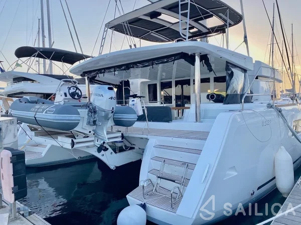Lagoon 52F - Yacht Charter Sailica