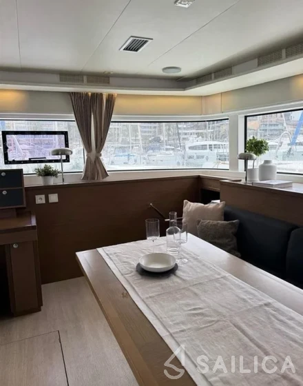 Lagoon 52F - Yacht Charter Sailica