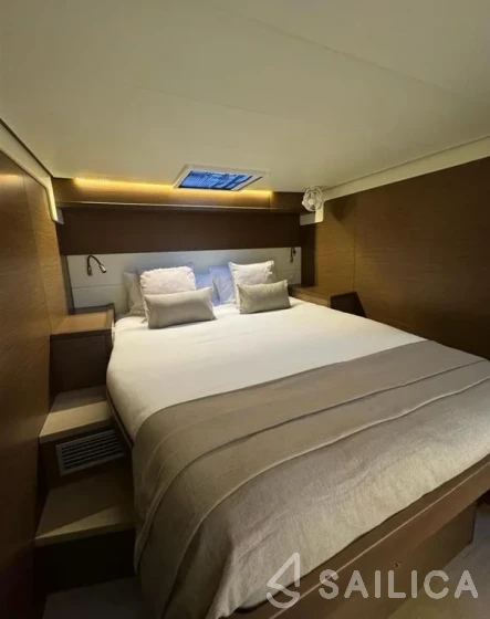 Lagoon 52F - Yacht Charter Sailica