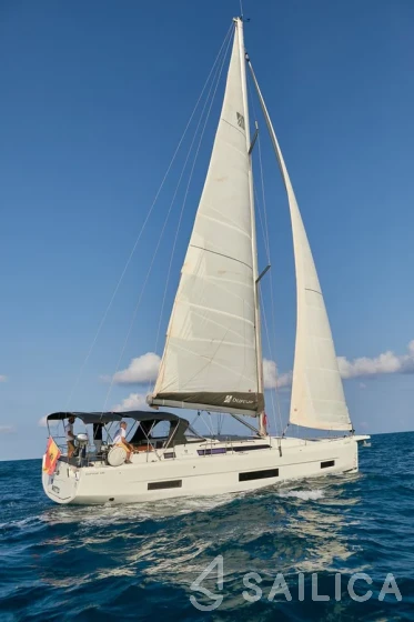 Dufour 470 - Yacht Charter Sailica