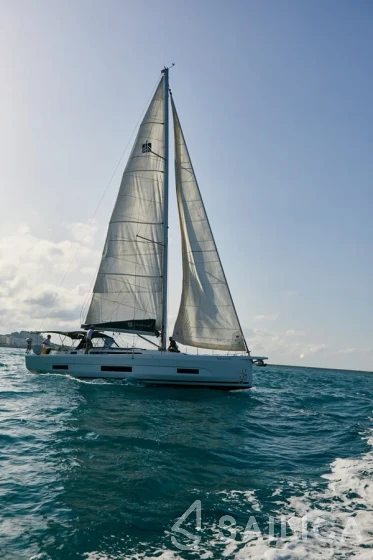 Dufour 470 - Yacht Charter Sailica
