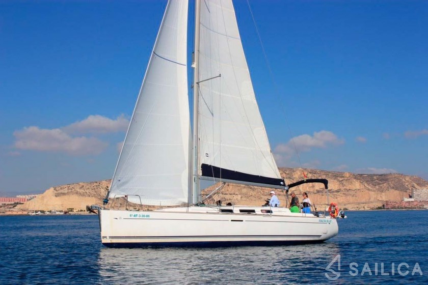 Dufour 40 - Yacht Charter Sailica