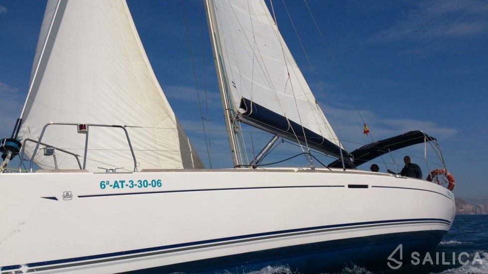 Dufour 40 - Yacht Charter Sailica