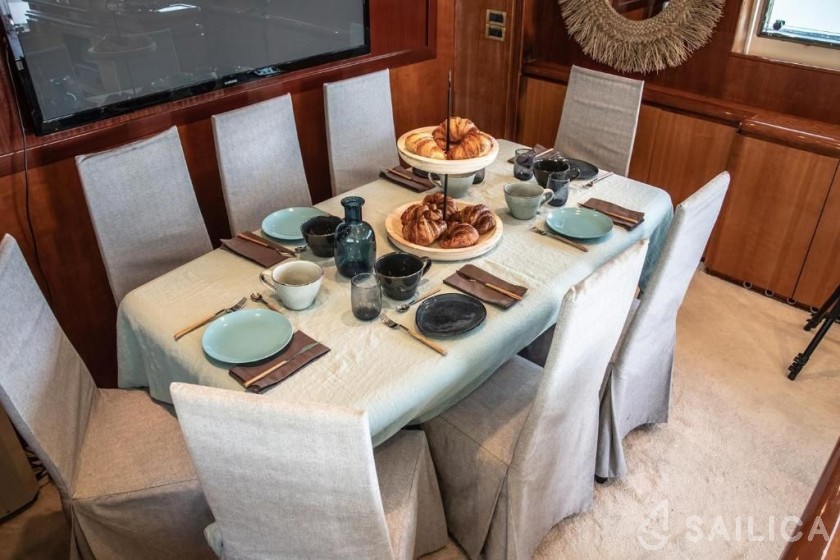 Falcon 80 - Yacht Charter Sailica