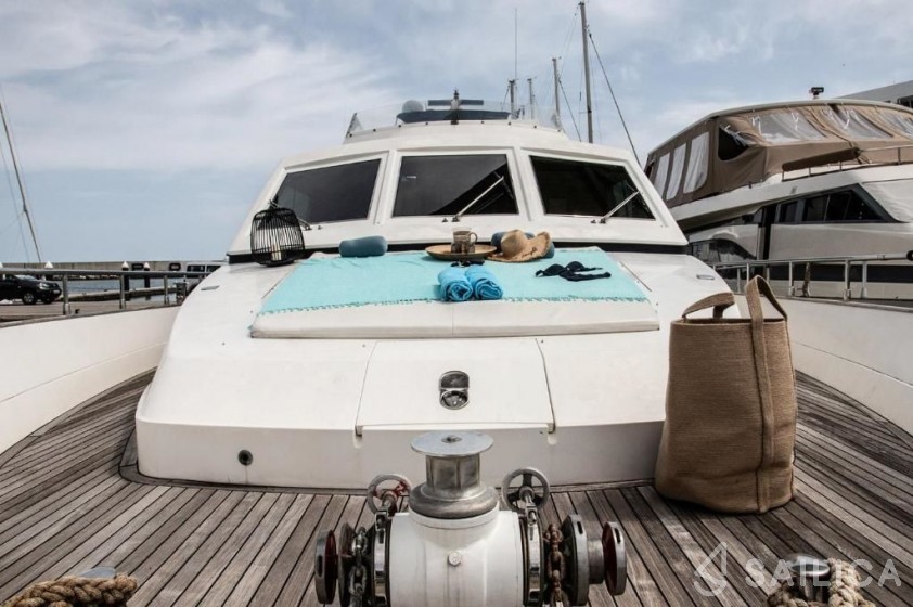 Falcon 80 - Yacht Charter Sailica