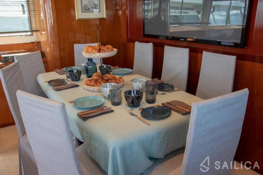 Falcon 80 - Yacht Charter Sailica
