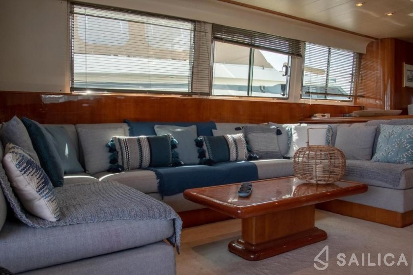 Falcon 80 - Yacht Charter Sailica