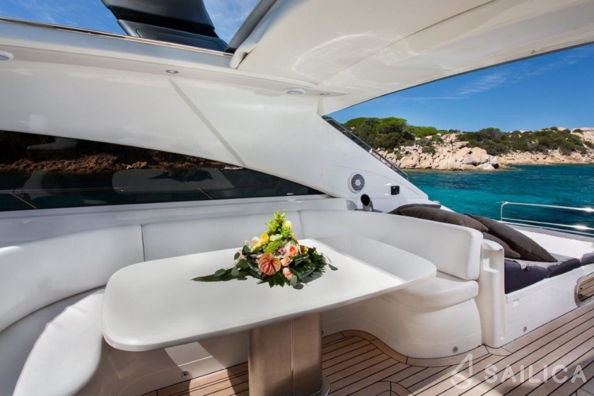 Princess 65 - Yacht Charter Sailica