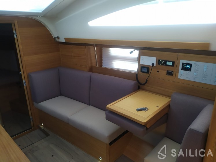 Elan Impression 40.1 - Yacht Charter Sailica