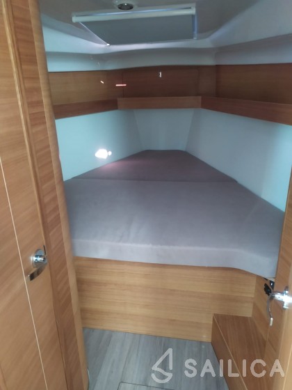 Elan Impression 40.1 - Yacht Charter Sailica