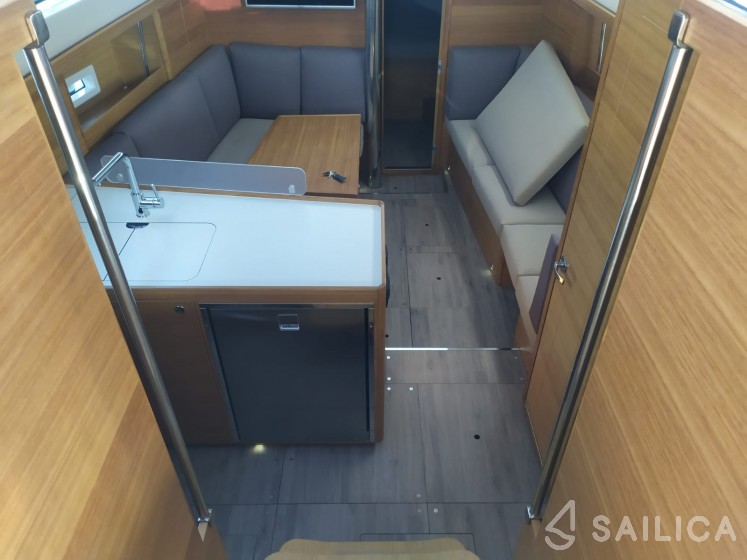 Elan Impression 40.1 - Yacht Charter Sailica