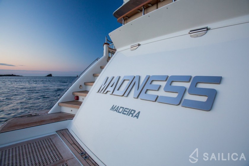 Bilgin 110 - Yacht Charter Sailica