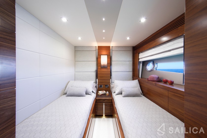 Sunseeker 68 - Yacht Charter Sailica