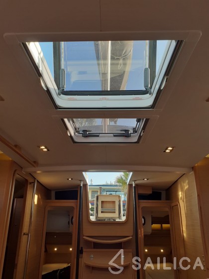 Dufour 525 GL - Yacht Charter Sailica