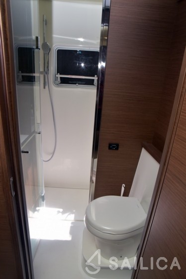 Lagoon 52 - Yacht Charter Sailica