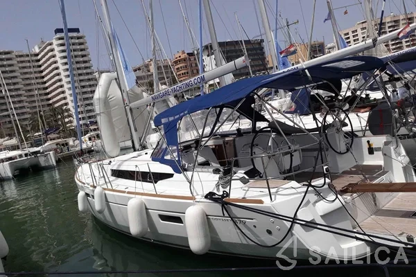 Sun Odyssey 479 - Yacht Charter Sailica