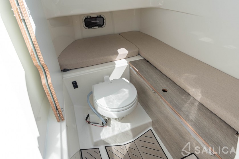 Zodiac Medline 9 - Yacht Charter Sailica