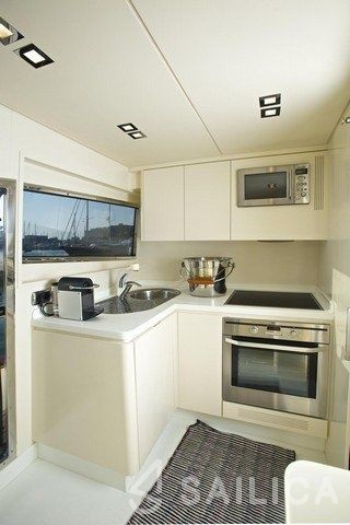 Astondoa 72 - Yacht Charter Sailica