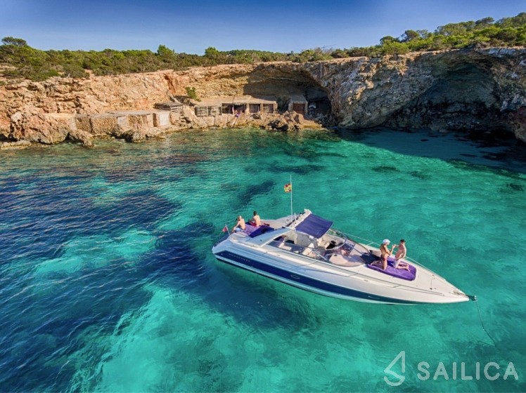 Comanche 40 - Yacht Charter Sailica