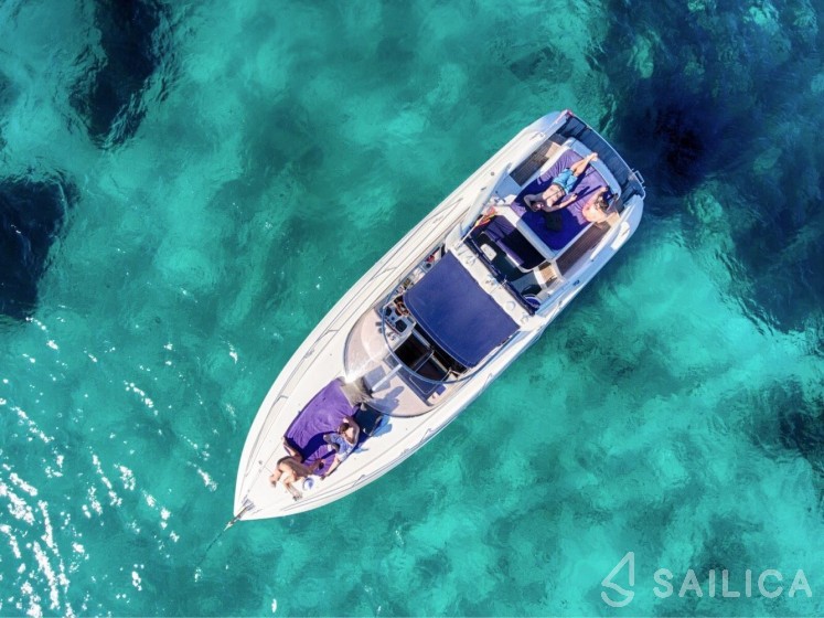 Comanche 40 - Yacht Charter Sailica
