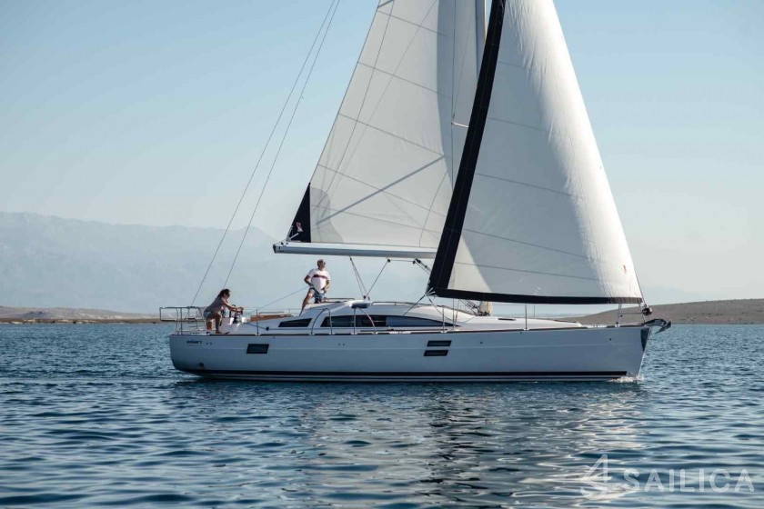 Elan 40 - Yacht Charter Sailica