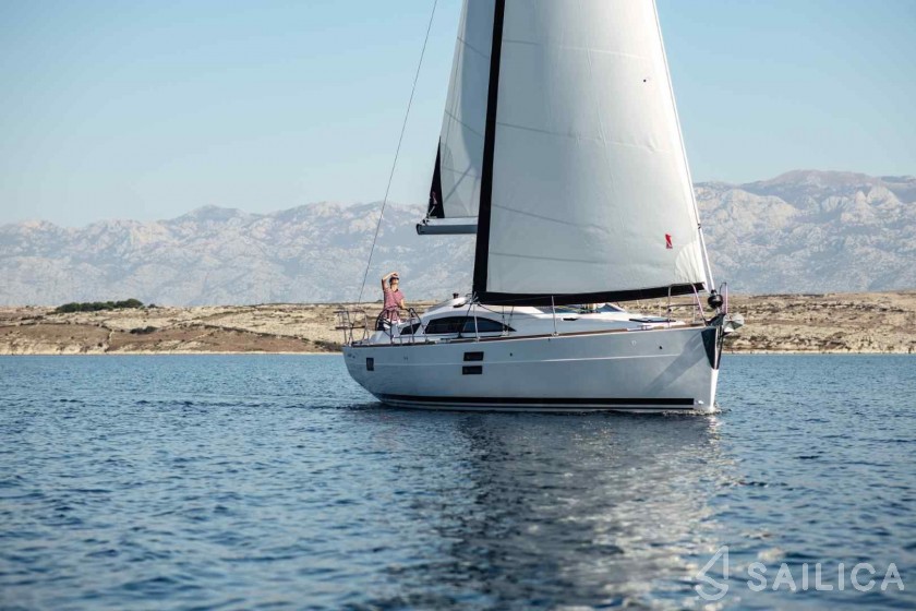 Elan 40 - Yacht Charter Sailica