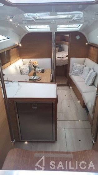 Elan 40.1 - Yacht Charter Sailica