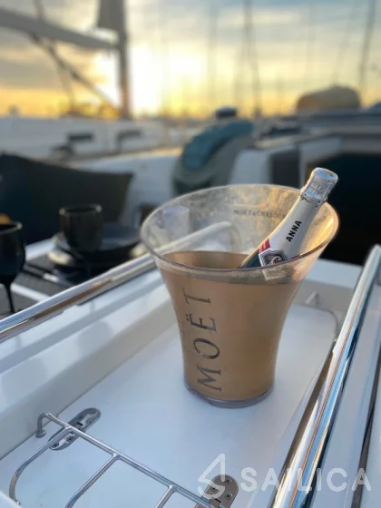 Sun Odyssey 509 - Yacht Charter Sailica