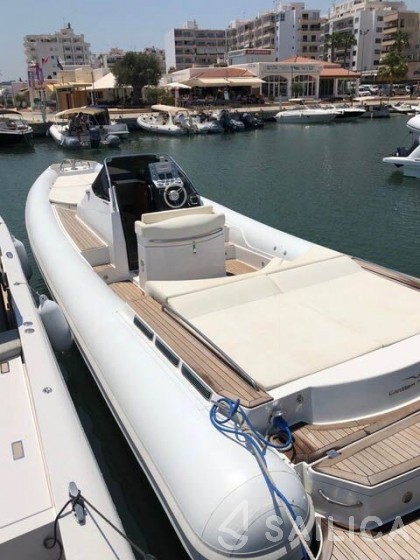 Magazzu MX11 - Yacht Charter Sailica