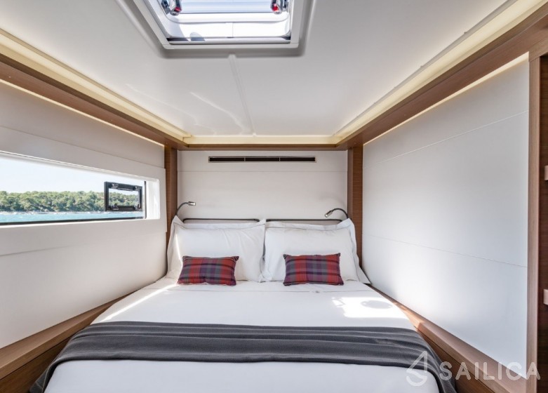 Lagoon 46 O.V. - Yacht Charter Sailica