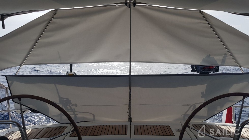 Oceanis 46 - Yacht Charter Sailica