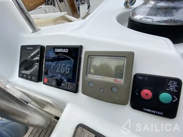 Oceanis 46 - Yacht Charter Sailica