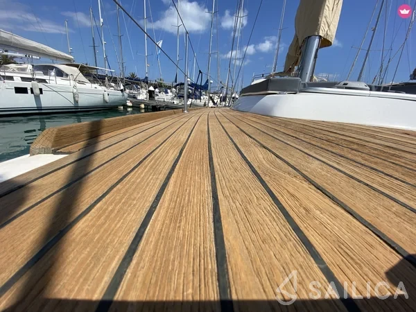 Oceanis 46 - Yacht Charter Sailica