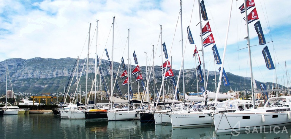 Dufour 530 - Yacht Charter Sailica