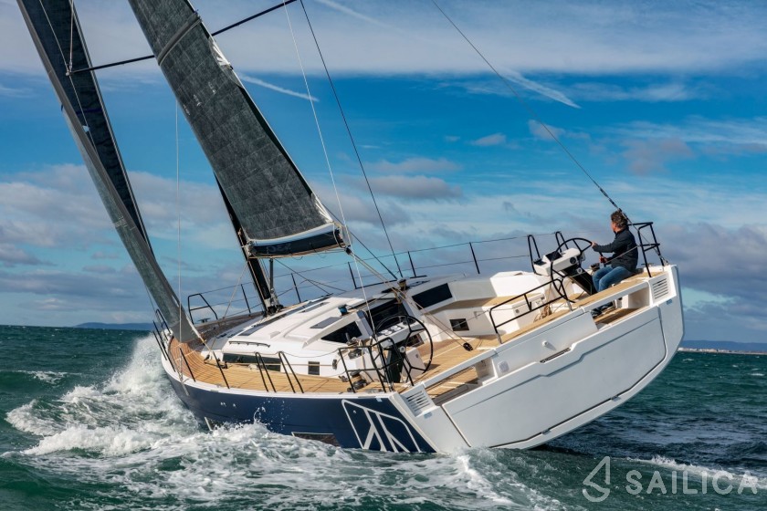 Dufour 530 - Yacht Charter Sailica