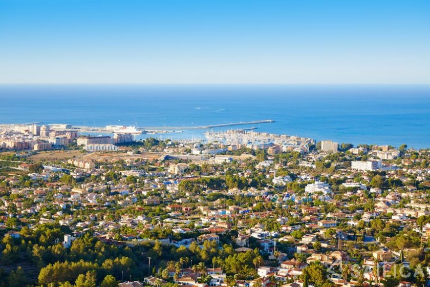 Dufour 530 - Yacht Charter Sailica