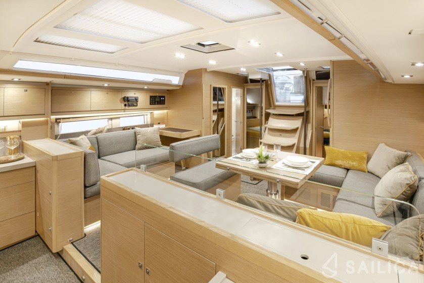 Dufour 530 - Yacht Charter Sailica