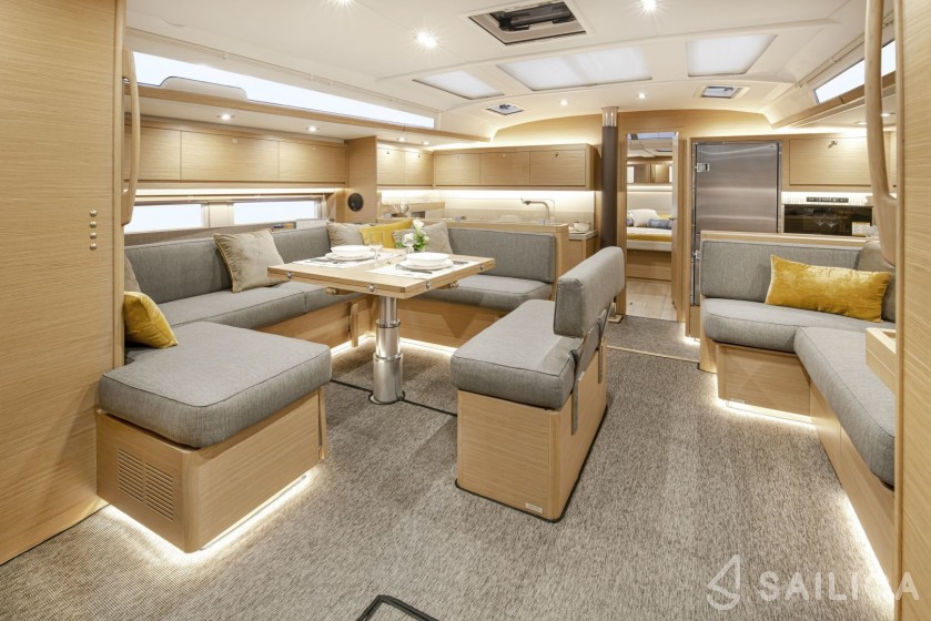 Dufour 530 - Yacht Charter Sailica