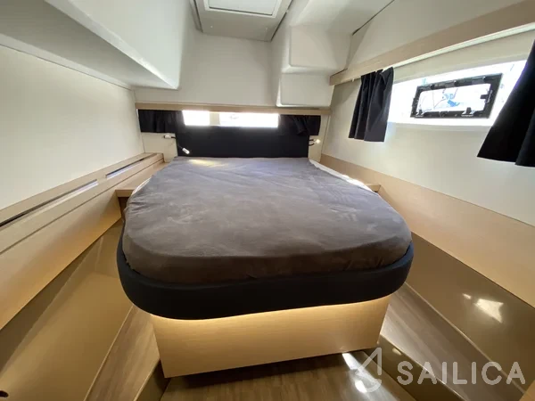 Lucia 40 - Yacht Charter Sailica